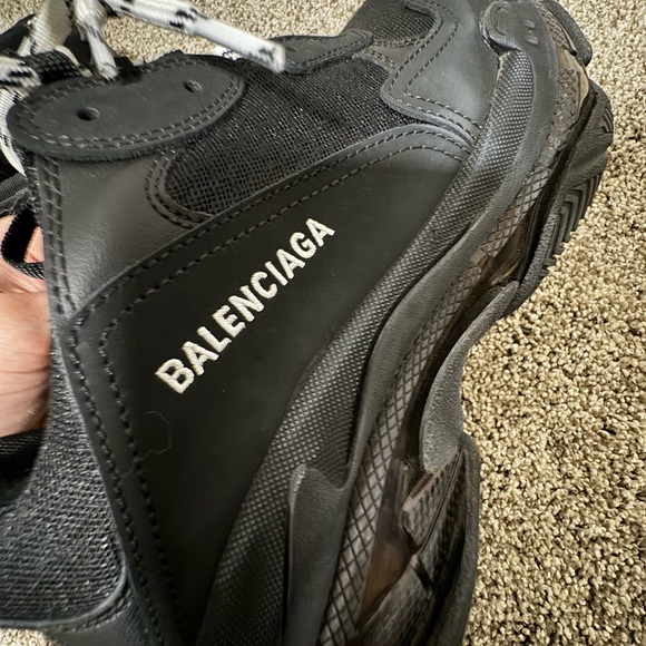 Balenciaga Triple S - Picture 4 of 5